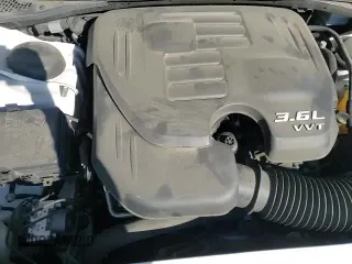 2018 Dodge Challenger SXT Plus с VIN 2C3CDZAG5JH132433, выставлен на аукционе Copart как лот 82160955 с пробегом 100 552 миль миль и Чистый • Clean title. История ставок и продаж доступна на DreamBid. Изображение 14.