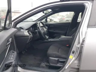 2018 Toyota C-HR XLE with VIN JTNKHMBX5J1011568, listed as a IAAI auction lot 42043867 with 30,699 mi miles. Bid and sale history available at carsss.com. Image 5.