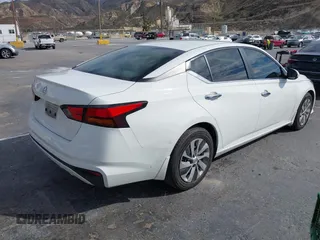 2022 Nissan Altima 2.5 S with VIN 1N4BL4BV3NN343272, listed as a IAAI auction lot 41646195 with 78,946 mi miles. Bid and sale history available at carsss.com. Image 4.