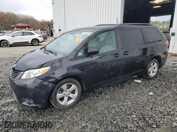 2017 Toyota Sienna LE Auto Access Seat with VIN 5TDKZ3DC9HS771019, listed as a Copart auction lot 45153325 with 113,210 mi miles and Salvage Title. Bid and sale history available at carsss.com. Image 1.