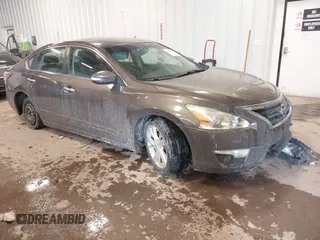 2014 Nissan Altima S with VIN 1N4AL3AP1EC180237, listed as a IAAI auction lot 41636869 with 137,952 mi miles and . Bid and sale history available at DreamBid. Image 1.