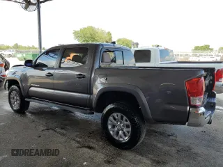 2018 Toyota Tacoma SR5 с VIN 5TFAZ5CN6JX061246, выставлен на аукционе Copart как лот 57845055 с пробегом 62 382 миль миль и Чистый • Clean title. История ставок и продаж доступна на DreamBid. Изображение 2.