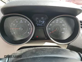 2014 Hyundai Elantra SE with VIN 5NPDH4AE3EH474370, listed as a Copart auction lot 62988025 with 87,653 mi miles and Salvage title. Bid and sale history available at DreamBid. Image 9.