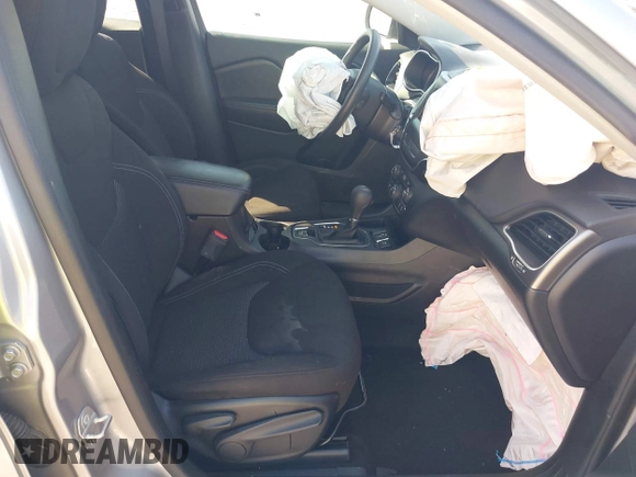 2020 Jeep Cherokee Latitude with VIN 1C4PJLCB7LD542428, listed as a IAAI auction lot 42284729 with 98,111 mi miles and . Bid and sale history available at DreamBid. Image 5.