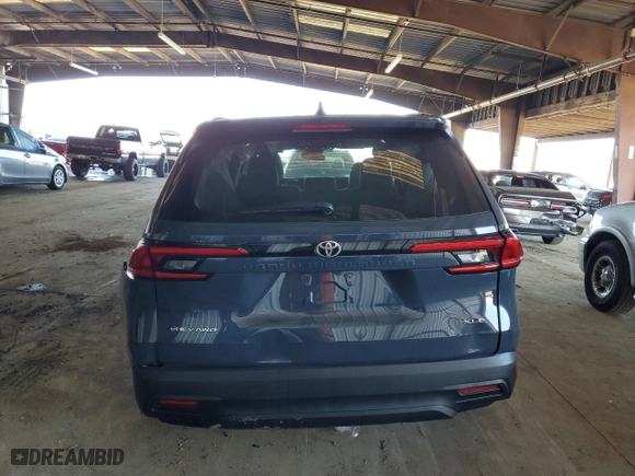 2024 Toyota Grand Highlander Hybrid XLE with VIN 5TDACAB52RS025518, listed as a Copart auction lot 80769024 with 26,646 mi miles and Salvage Title. Bid and sale history available at carsss.com. Image 6.