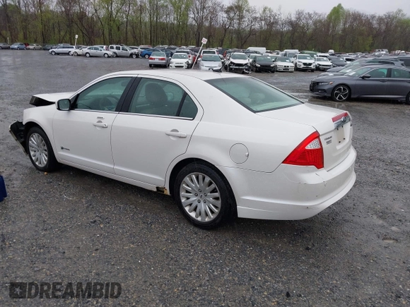 2010 Ford Fusion Hybrid with VIN 3FADP0L3XAR295179, listed as a IAAI auction lot 41958001 with 224,973 mi miles. Bid and sale history available at carsss.com. Image 3.