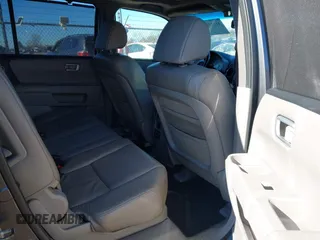 2010 Honda Pilot Touring with VIN 5FNYF4H93AB008589, listed as a IAAI auction lot 41731084 with 138,554 mi miles and . Bid and sale history available at carsss.com. Image 8.
