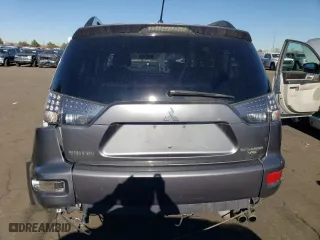 2010 Mitsubishi Outlander XLS with VIN JA4JT4AX7AZ005377, listed as a Copart auction lot 82234564 with 250,831 mi miles and Salvage Title. Bid and sale history available at carsss.com. Image 6.