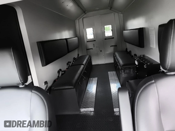 2023 Ford Transit Cargo with VIN 1FTRU8XG8PKC05304, listed as a Copart auction lot 60695455 with 697 mi miles and Clean title. Bid and sale history available at DreamBid. Image 11.