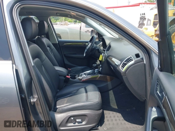 2014 Audi Q5 Premium Plus z VIN WA1DGAFP4EA130611, wystawiony jako IAAI lot #42822279 z przebiegiem 178 029 mil mil oraz . Historia ofert i sprzedaży dostępna na DreamBid. Obrazek 5.