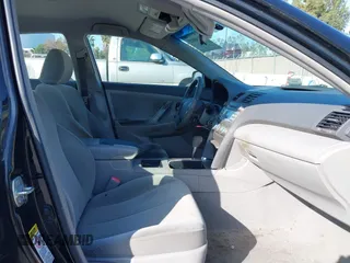 2009 Toyota Camry with VIN 4T4BE46K59R061779, listed as a IAAI auction lot 42140805 with 231,084 mi miles. Bid and sale history available at carsss.com. Image 5.