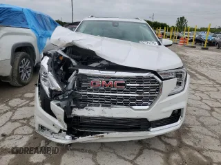 2023 GMC Terrain Denali z VIN 3GKALXEGXPL171205, wystawiony jako Copart lot #57771775 z przebiegiem 23 020 mil mil oraz Szkoda całkowita • Salvage title. Historia ofert i sprzedaży dostępna na DreamBid. Obrazek 5.