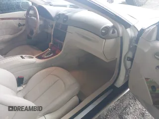 2007 Mercedes-Benz CLK 350 with VIN WDBTK56F07T082559, listed as a IAAI auction lot 42012047 with 76,513 mi miles and . Bid and sale history available at carsss.com. Image 5.