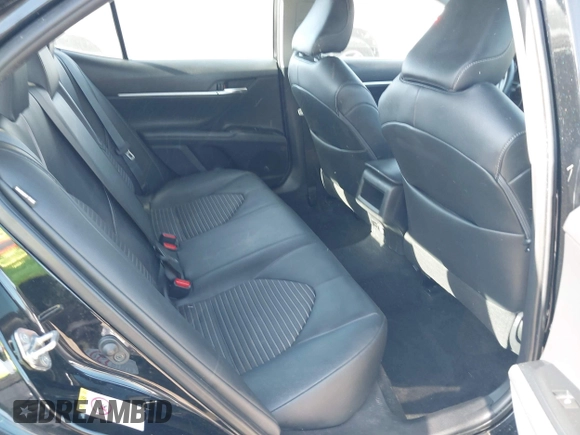 2019 Toyota Camry LE z VIN 4T1B11HK5KU746677, wystawiony jako IAAI lot #41968272 z przebiegiem 78 064 mil mil oraz . Historia ofert i sprzedaży dostępna na DreamBid. Obrazek 8.
