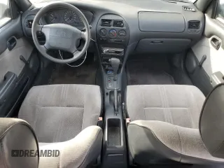1996 Geo Prizm LSi z VIN 1Y1SK5262TZ041811, wystawiony jako Copart lot #56417875 z przebiegiem 185 771 mil mil oraz Tytuł czysty. Historia ofert i sprzedaży dostępna na DreamBid. Obrazek 8.