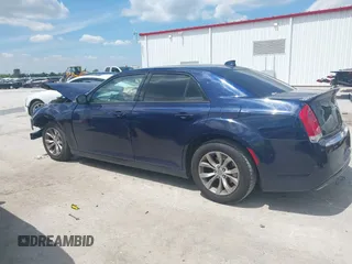 2015 Chrysler 300 Limited z VIN 2C3CCAAG6FH931679, wystawiony jako IAAI lot #42205179 z przebiegiem 209 208 mil mil oraz . Historia ofert i sprzedaży dostępna na DreamBid. Obrazek 14.