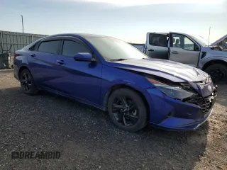 2021 Hyundai Elantra Blue z VIN KMHLM4AJ9MU004915, wystawiony jako Copart lot #58063455 z przebiegiem 158 971 mil mil oraz Czysty tytuł • Clean title. Historia ofert i sprzedaży dostępna na DreamBid. Obrazek 4.