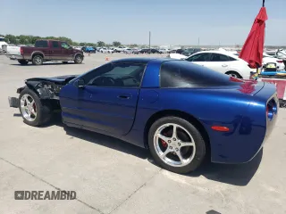 2004 Chevrolet Corvette with VIN 1G1YY22G345106798, listed as a Copart auction lot 61340434 with 45,105 mi miles and Salvage Title. Bid and sale history available at carsss.com. Image 2.