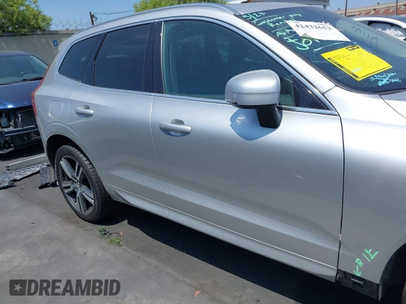 2020 Volvo XC60 Momentum z VIN YV4102DK8L1429104, wystawiony jako IAAI lot #42432652 z przebiegiem 35 429 mil mil oraz . Historia ofert i sprzedaży dostępna na DreamBid. Obrazek 14.