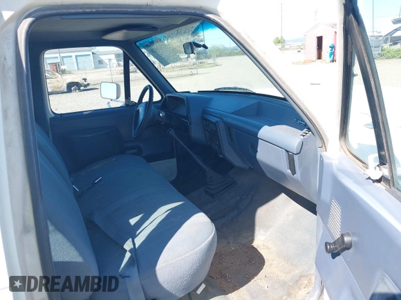 1991 Ford F-150 z VIN 1FTEX15Y8MKA93379, wystawiony jako IAAI lot #42028828 z przebiegiem 48 359 mil mil oraz . Historia ofert i sprzedaży dostępna na DreamBid. Obrazek 5.