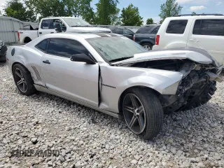 2011 Chevrolet Camaro 1LT z VIN 2G1FB1ED8B9168038, wystawiony jako Copart lot #58329815 z przebiegiem 121 889 mil mil oraz Czysty tytuł • Clean title. Historia ofert i sprzedaży dostępna na DreamBid. Obrazek 4.