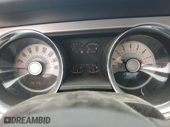 2011 Ford Mustang V6 with VIN 1ZVBP8AM5B5150984, listed as a Copart auction lot 59733155 with 230,557 mi miles and Clean title. Bid and sale history available at DreamBid. Image 9.