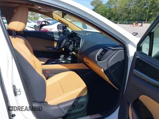 2025 Lexus NX 250 Premium с VIN 2T2GDCAZXSC028362, выставлен на аукционе IAAI как лот 42285404 с пробегом 171 миль миль и . История ставок и продаж доступна на DreamBid. Изображение 5.