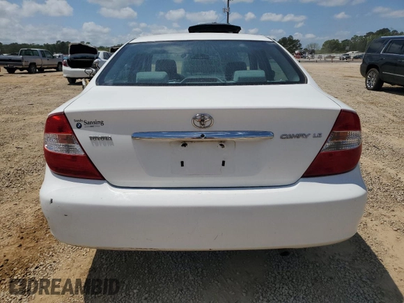2004 Toyota Camry LE z VIN 4T1BE32K04U367761, wystawiony jako Copart lot #53559975 z przebiegiem 222 411 mil mil oraz Szkoda całkowita • Salvage title. Historia ofert i sprzedaży dostępna na DreamBid. Obrazek 6.