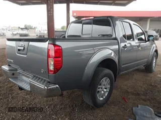 2019 Nissan Frontier SV z VIN 1N6AD0ER2KN759977, wystawiony jako IAAI lot #41797970 z przebiegiem 60 226 mil mil oraz . Historia ofert i sprzedaży dostępna na DreamBid. Obrazek 4.