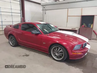 2007 Ford Mustang GT Deluxe with VIN 1ZVHT82H275199493, listed as a IAAI auction lot 41637746 with 98,856 mi miles. Bid and sale history available at carsss.com. Image 1.