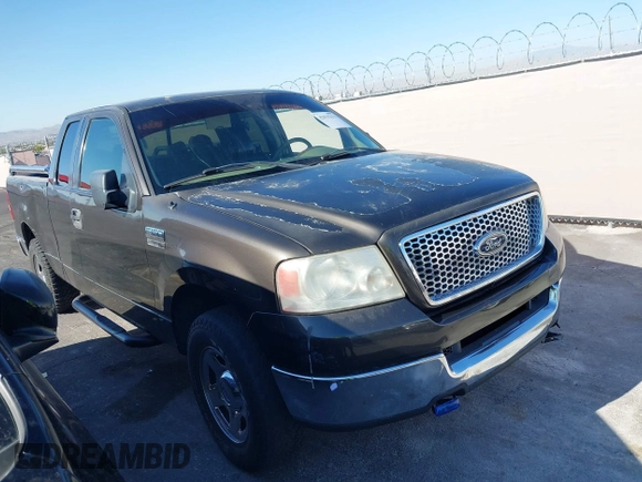 2005 Ford F-150 XLT с VIN 1FTPX12525FB43402, выставлен на аукционе IAAI как лот 42025311 с пробегом 210 220 миль миль и . История ставок и продаж доступна на DreamBid. Изображение 13.