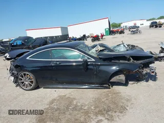 2016 Mercedes-Benz S 550 z VIN WDDXJ8FB9GA015805, wystawiony jako IAAI lot #41990466 z przebiegiem Nie podano mil oraz . Historia ofert i sprzedaży dostępna na DreamBid. Obrazek 13.