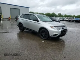 2018 Mitsubishi Outlander ES z VIN JA4AZ3A37JZ049398, wystawiony jako Copart lot #57813585 z przebiegiem 52 946 mil mil oraz Szkoda całkowita • Salvage title. Historia ofert i sprzedaży dostępna na DreamBid. Obrazek 14.