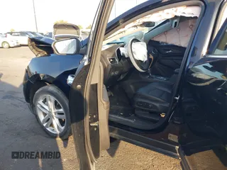 2019 Chevrolet Equinox Premier with VIN 3GNAXYEX2KL290677, listed as a IAAI auction lot 41445288 with 32,503 mi miles. Bid and sale history available at carsss.com. Image 5.