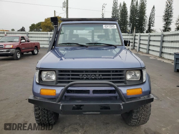 1995 Toyota Land Cruiser z VIN RJ700008084, wystawiony jako Copart lot #42412845 z przebiegiem 115 152 mil mil oraz Szkoda całkowita • Salvage title. Historia ofert i sprzedaży dostępna na DreamBid. Obrazek 5.