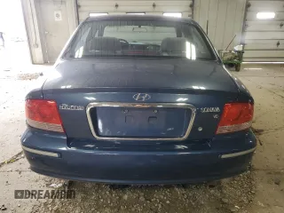 2004 Hyundai Sonata GLS with VIN KMHWF35H94A019697, listed as a Copart auction lot 51681035 with 174,304 mi miles and Clean Title. Bid and sale history available at carsss.com. Image 6.