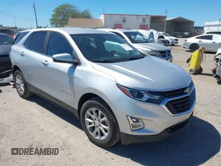 2021 Chevrolet Equinox LT with VIN 3GNAXKEV1MS126504, listed as a IAAI auction lot 41833363 with 76,137 mi miles. Bid and sale history available at carsss.com. Image 1.