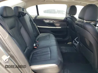 2019 BMW 7 Series 740i z VIN WBA7E2C56KB454602, wystawiony jako Copart lot #56591244 z przebiegiem Nie podano mil oraz Czysty tytuł • Clean title. Historia ofert i sprzedaży dostępna na DreamBid. Obrazek 10.