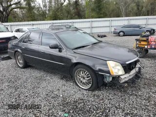 2007 Cadillac DTS Performance with VIN 1G6KD57927U137574, listed as a Copart auction lot 45365595 with 133,935 mi miles and Salvage Title. Bid and sale history available at carsss.com. Image 4.