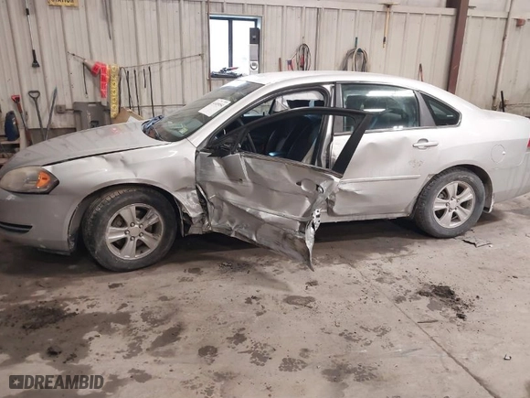 2014 Chevrolet Impala Limited LS with VIN 2G1WA5E36E1133664, listed as a IAAI auction lot 41409054 with NaN miles. Bid and sale history available at carsss.com. Image 14.