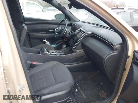 2023 Hyundai Santa Cruz SEL Premium z VIN 5NTJDDAF7PH046605, wystawiony jako IAAI lot #41488316 z przebiegiem 68 562 mil mil oraz . Historia ofert i sprzedaży dostępna na DreamBid. Obrazek 5.