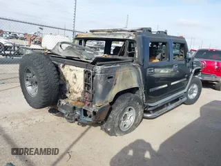2007 Hummer H2 SUT with VIN 5GRGN22U97H111474, listed as a IAAI auction lot 41285467 with Not Provided miles. Bid and sale history available at carsss.com. Image 4.