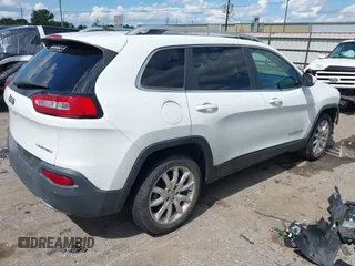 2016 Jeep Cherokee Limited z VIN 1C4PJLDB5GW363071, wystawiony jako IAAI lot #42229705 z przebiegiem 78 397 mil mil oraz . Historia ofert i sprzedaży dostępna na DreamBid. Obrazek 4.