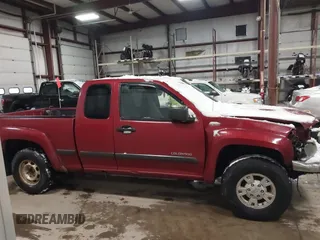 2004 Chevrolet Colorado LS Z71 with VIN 1GCDT196048190573, listed as a IAAI auction lot 41344064 with 292,346 mi miles. Bid and sale history available at carsss.com. Image 14.