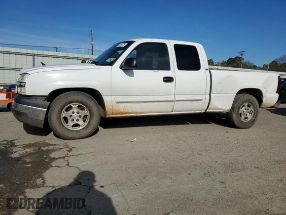 2003 Chevrolet Silverado 1500 with VIN 2GCEC19T331319899, listed as a Copart auction lot 88489575 with 325,120 mi miles and Salvage Title. Bid and sale history available at carsss.com. Image 1.