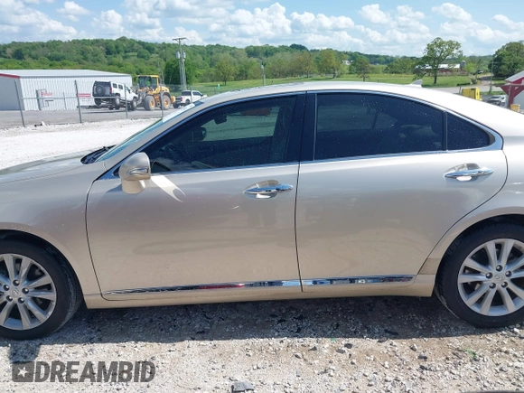 2010 Lexus ES 330 with VIN JTHBK1EG4A2390829, listed as a IAAI auction lot 42120535 with 111,764 mi miles and . Bid and sale history available at DreamBid. Image 15.