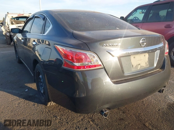 2015 Nissan Altima 2.5 S with VIN 1N4AL3AP3FC294757, listed as a IAAI auction lot 41417187 with 110,210 mi miles. Bid and sale history available at carsss.com. Image 3.