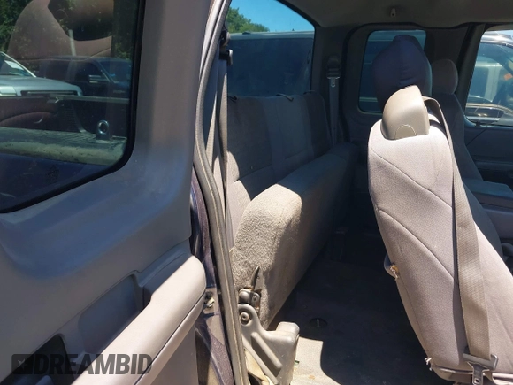 2004 Ford F-150 XL with VIN 2FTRX17224CA49487, listed as a IAAI auction lot 42300313 with Not provided miles and . Bid and sale history available at DreamBid. Image 8.