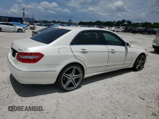 2013 Mercedes-Benz E 350 Luxury with VIN WDDHF2EB5DA704191, listed as a Copart auction lot 58959775 with 105,645 mi miles and Clean title. Bid and sale history available at DreamBid. Image 3.