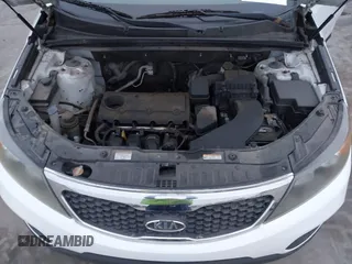 2011 Kia Sorento LX with VIN 5XYKT3A16BG130502, listed as a IAAI auction lot 41281912 with 112,761 mi miles. Bid and sale history available at carsss.com. Image 10.